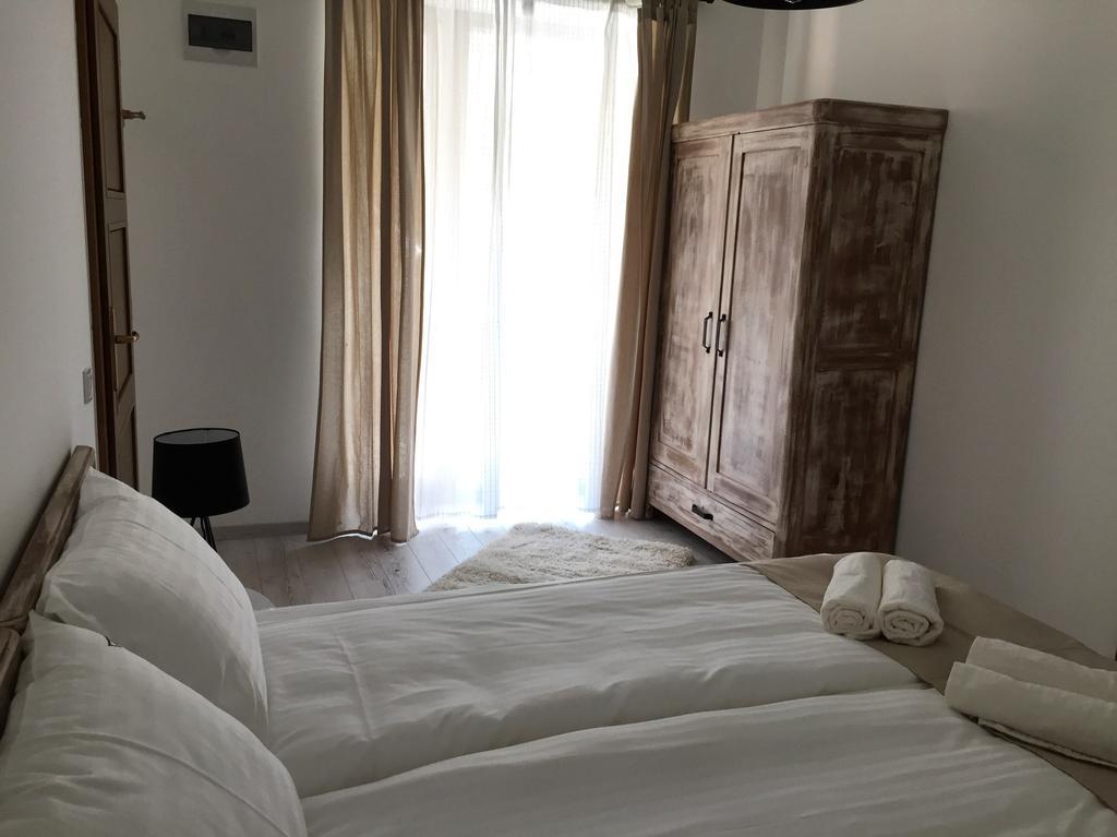 Hotel A Ház Miskolc Esterno foto