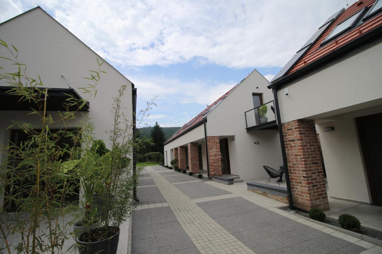 Hotel A Ház Miskolc Esterno foto